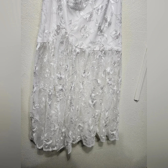 Lulu's Angelic Mood White Floral Embroidered Strapless Maxi Dress L Wedding NWOT - Picture 7 of 11